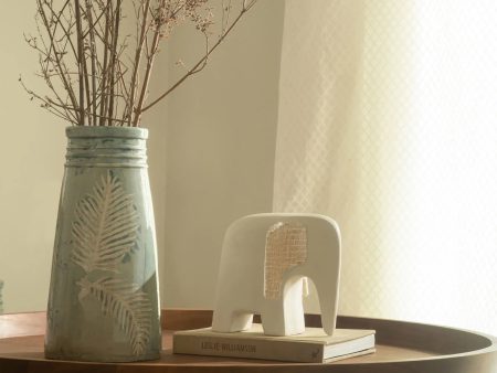 Aamay Terracotta Vase - Small Online